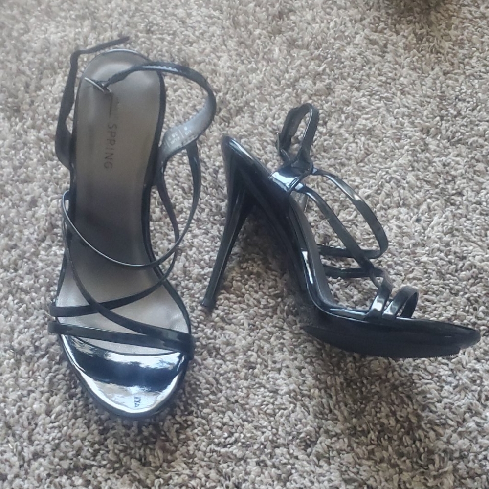 Black strappy heel
